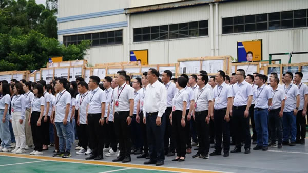 勇攀高峰 再创辉煌 | 帝奥斯门窗 五四青年节升旗仪式暨年度优秀员工表彰大会 ! 勇攀高峰 再创辉煌 | 帝奥斯门窗 五四青年节升旗仪式暨年度优秀员工表彰大会 !